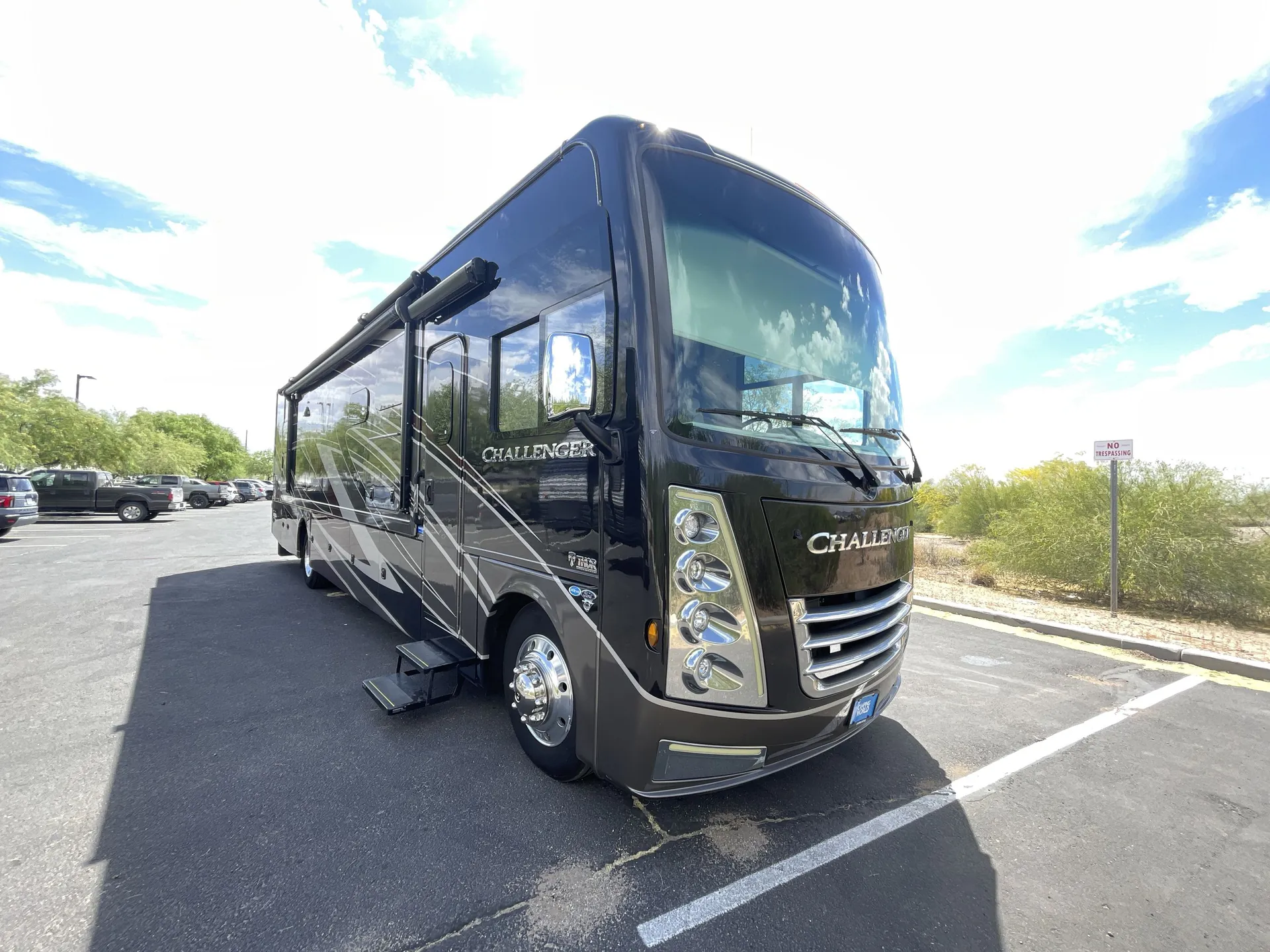 2024 Thor Motor Coach Challenger 37FH dealer photo 1 from Camping World