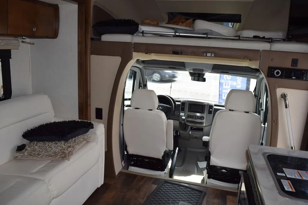 2019 Tiffin Wayfarer 25 QW, Photos photo 10