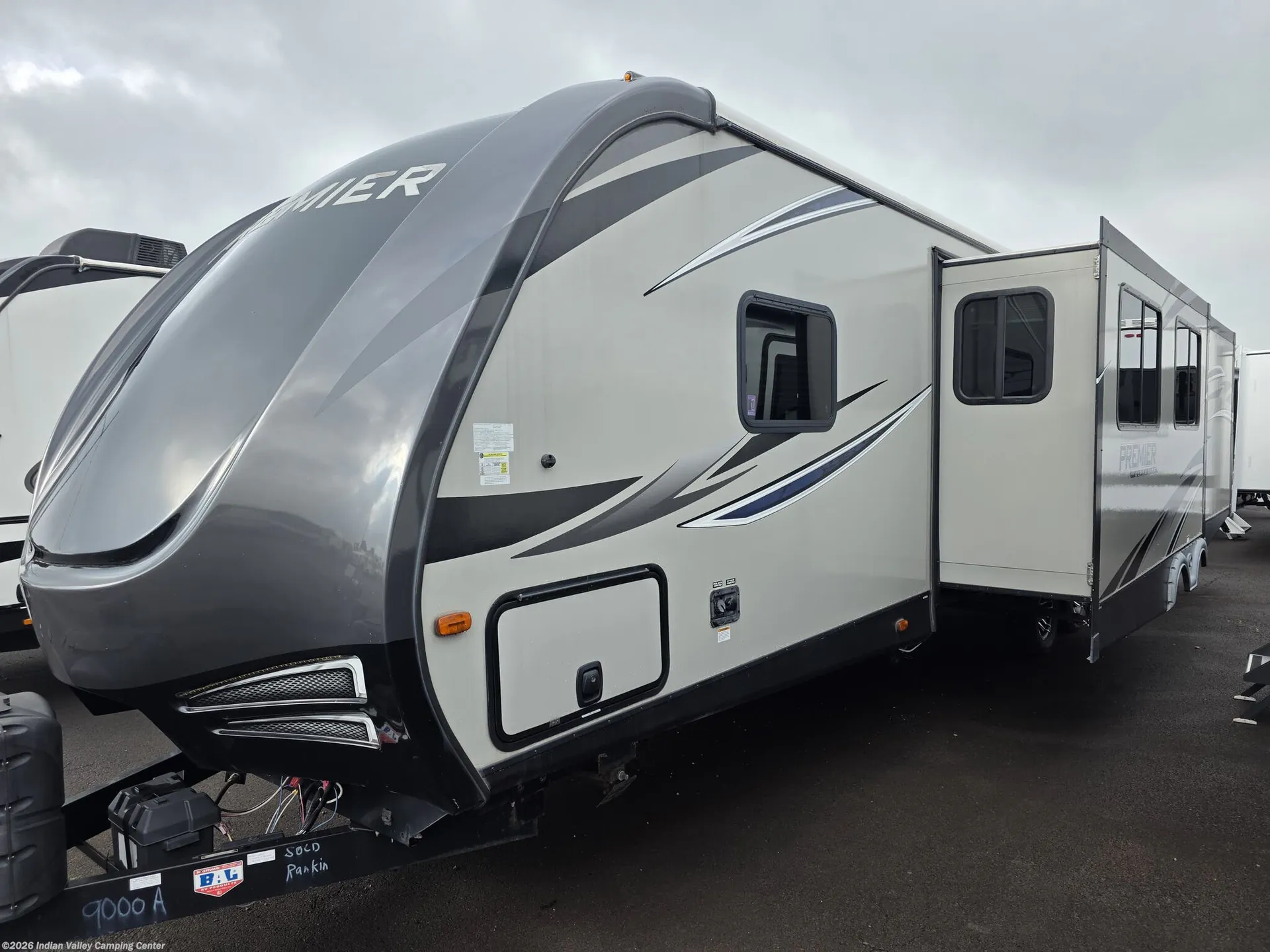 2019 Keystone Premier 34BIPR - Photo 3