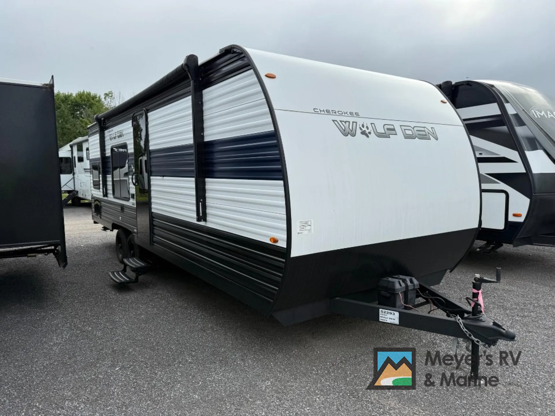 2024 Forest River Cherokee Wolf Den 26EV - Photo 2