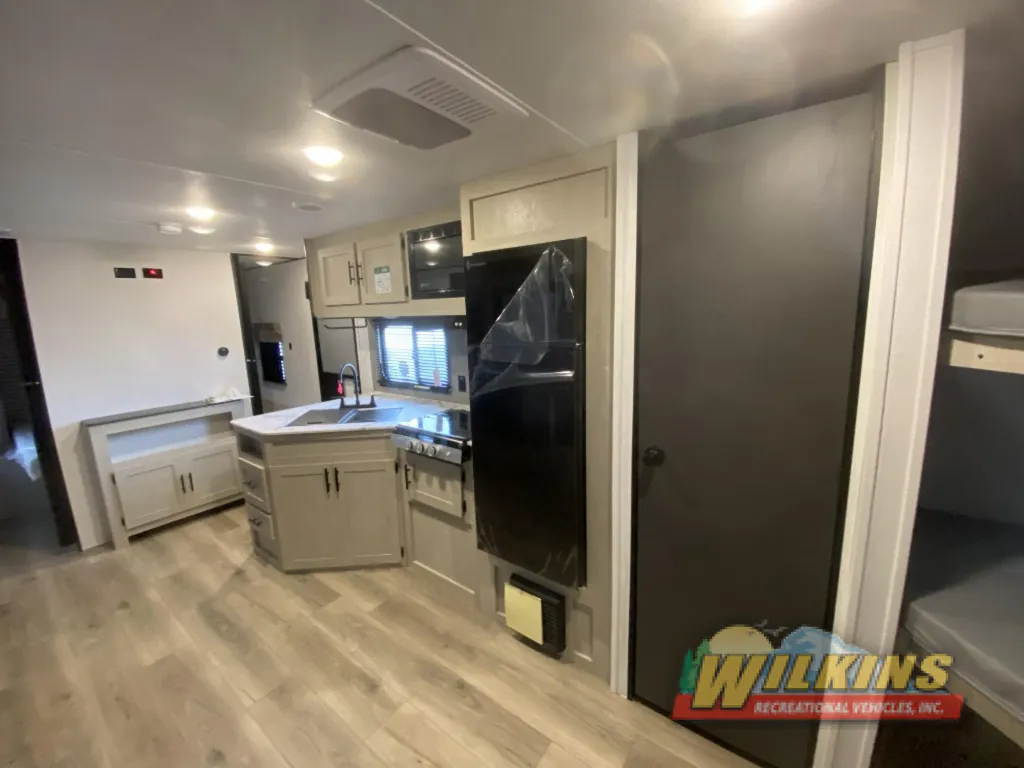 2026 Shasta RVs i-5 Edition 527BHS, Photos photo 9