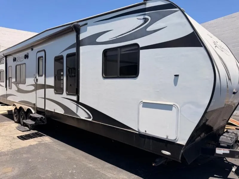 2017 Genesis Supreme Ragen 32FBSL - Photo 2