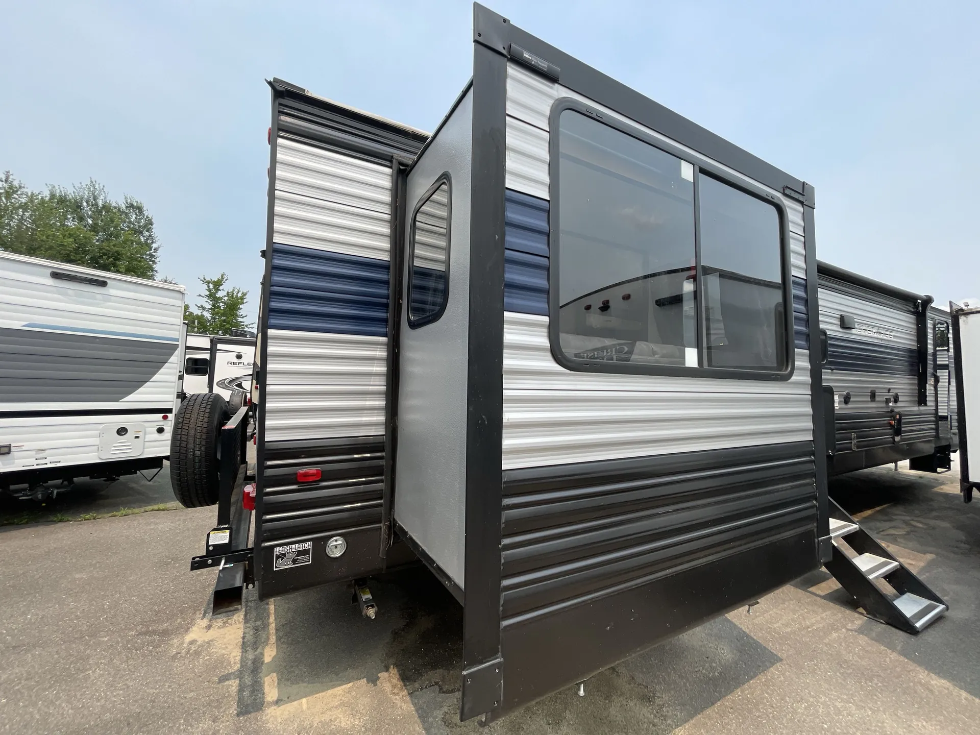 2022 Forest River Cherokee 306MM — campside