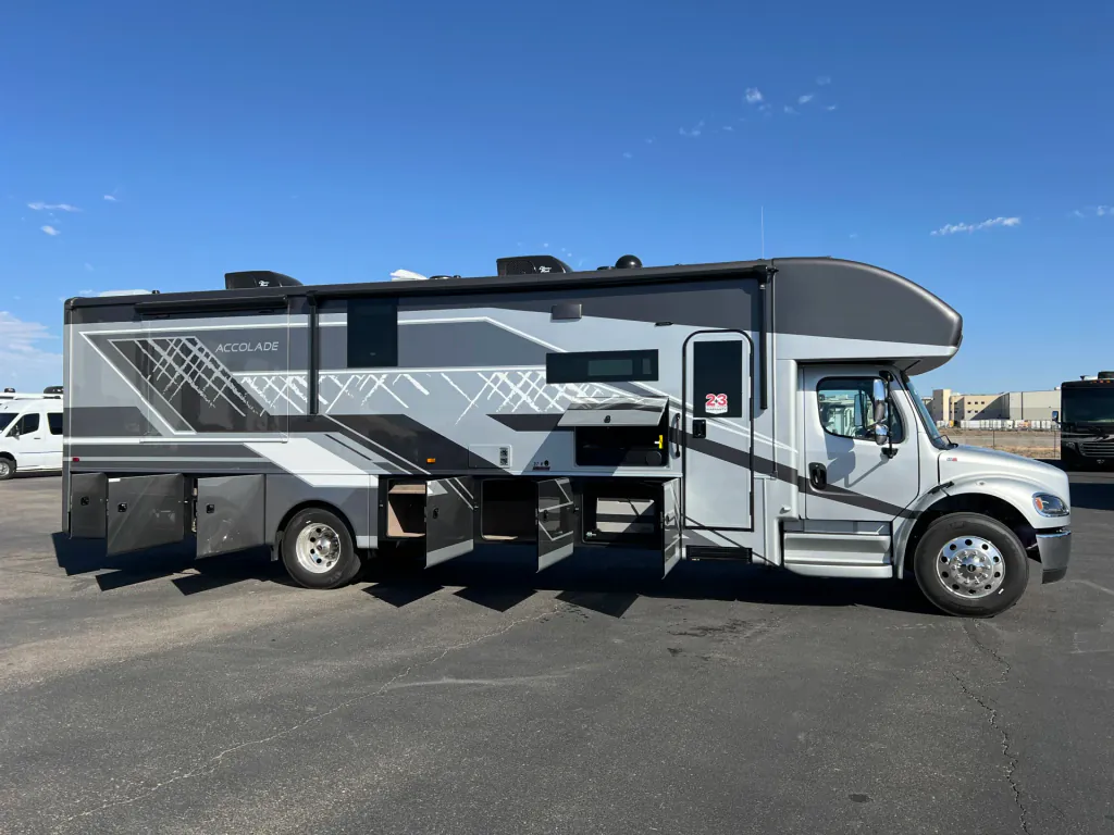 2027 Entegra Coach Accolade 37K, Photos photo 32