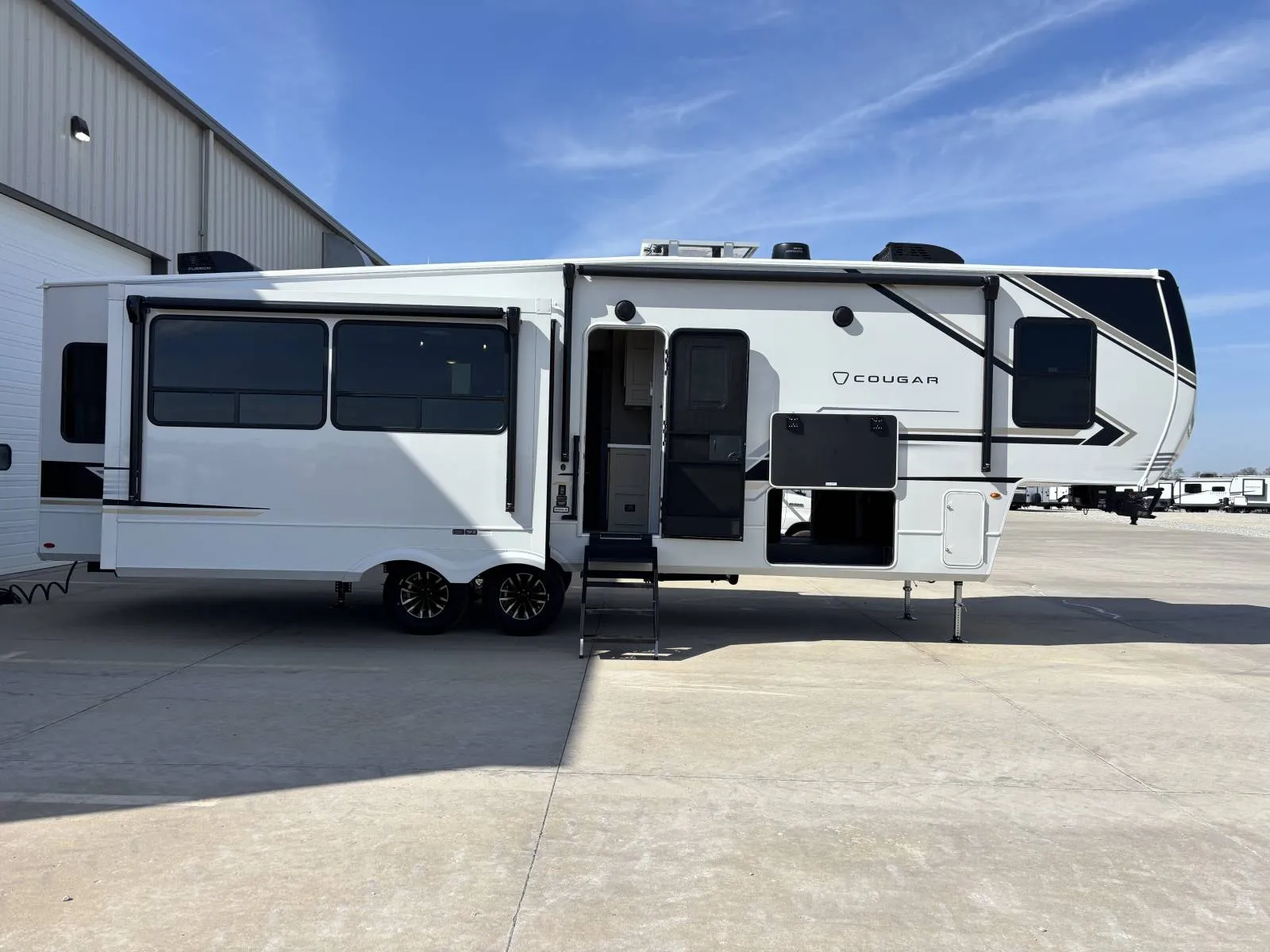 2026 Keystone Cougar 316RLS - Photo 3