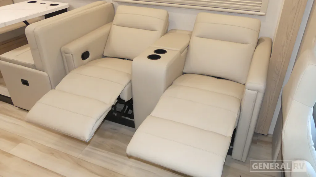 2026 Thor Motor Coach Quantum HS31, Photos photo 17