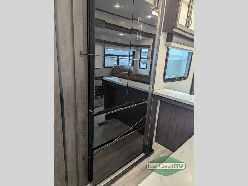 2022 Coachmen Brookstone 374RK - Photo 4