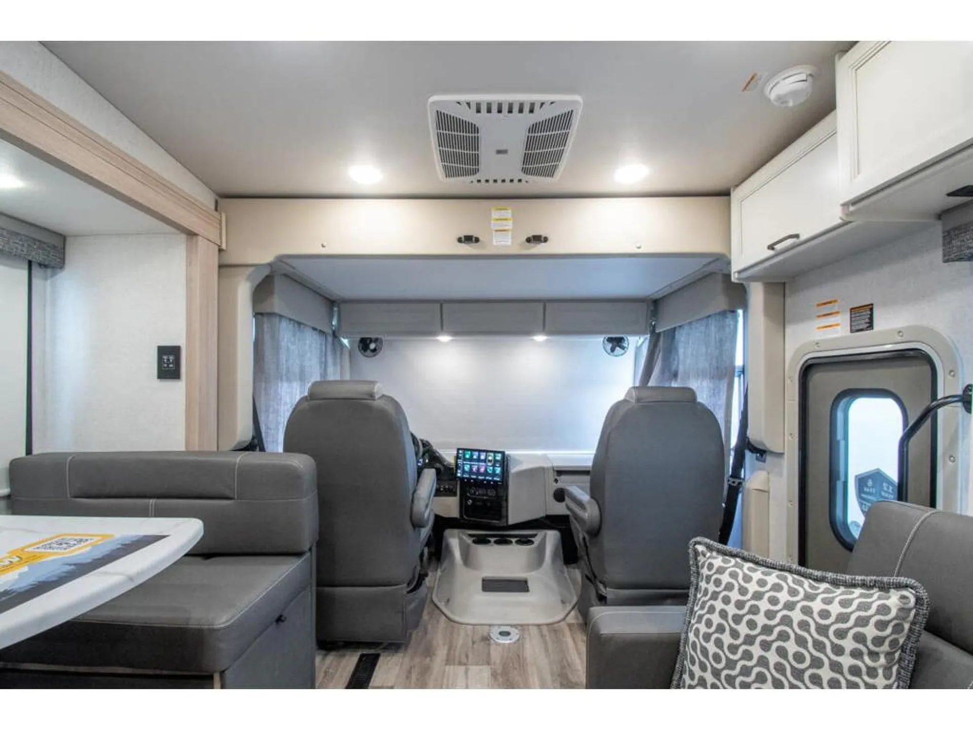 2026 Thor Motor Coach Outlaw Wild West Edition 38M - Photo 4