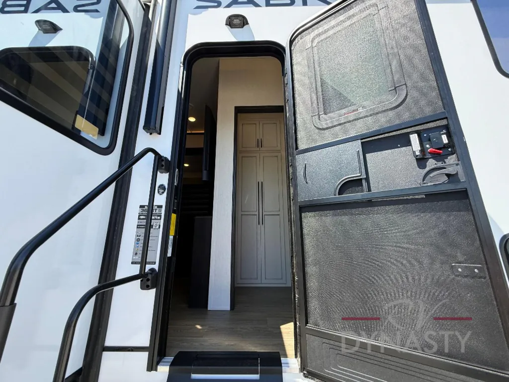2026 Forest River Cherokee Sabre 36EST, Photos photo 47