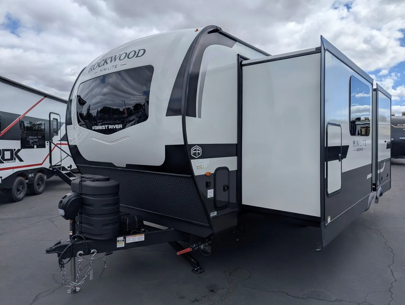 2026 Forest River Rockwood Mini Lite 2523MBR - Photo 4