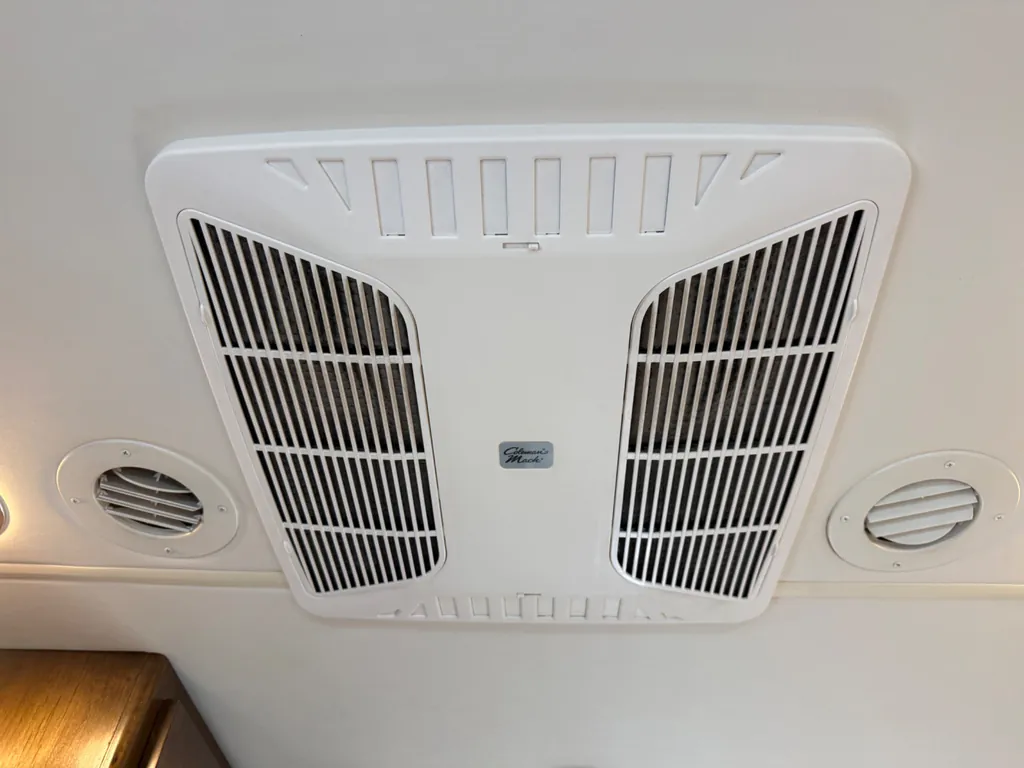 2019 Tiffin Wayfarer 24 FW, Photos photo 22
