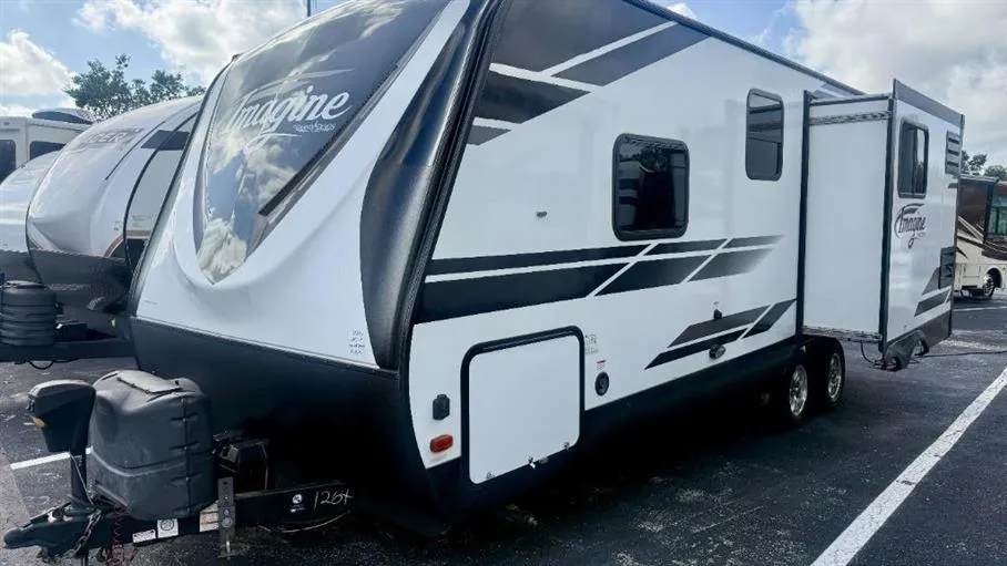 2019 Grand Design Imagine 2250RK - Photo 4