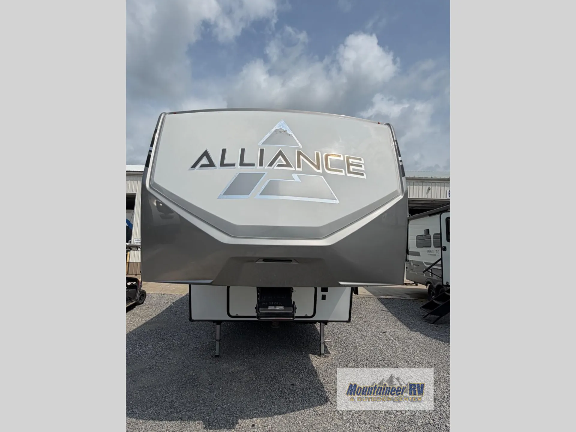 2023 Alliance RV Avenue 26RD - Photo 3