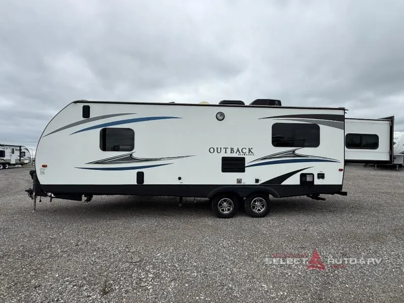 2018 Keystone Outback Ultra-Lite 240URS - Photo 4