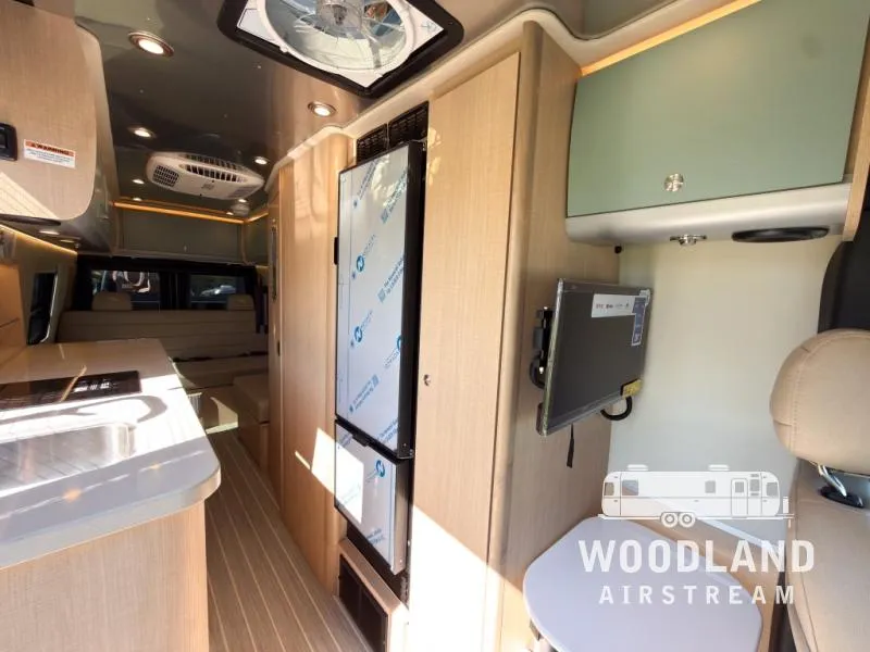 2026 Airstream Interstate 24GT New    Std. Model - Photo 3