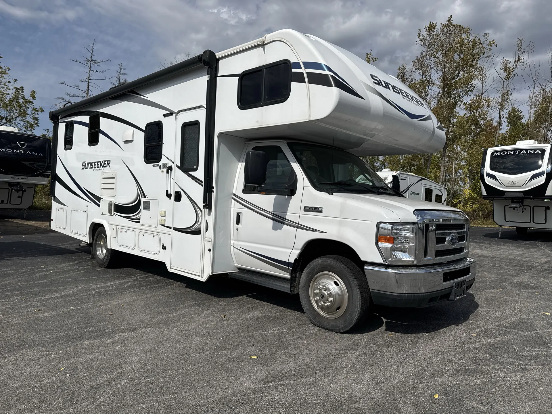2018 Forest River Sunseeker 2420MS
