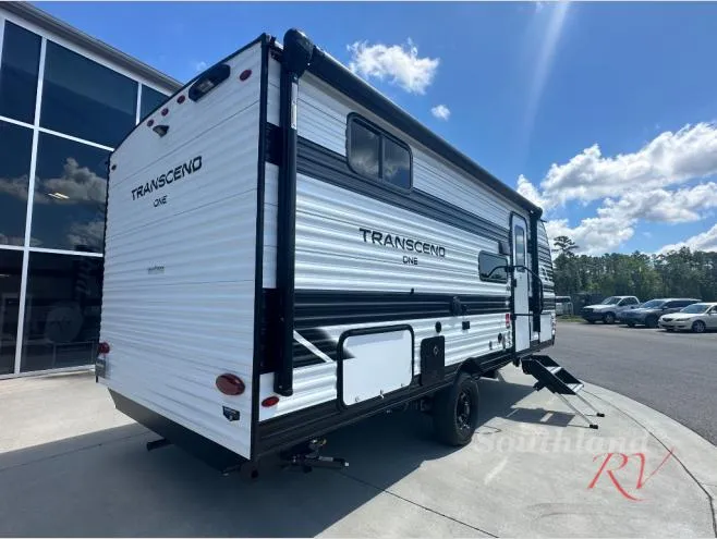 2026 Grand Design Transcend One 161DB - Photo 4