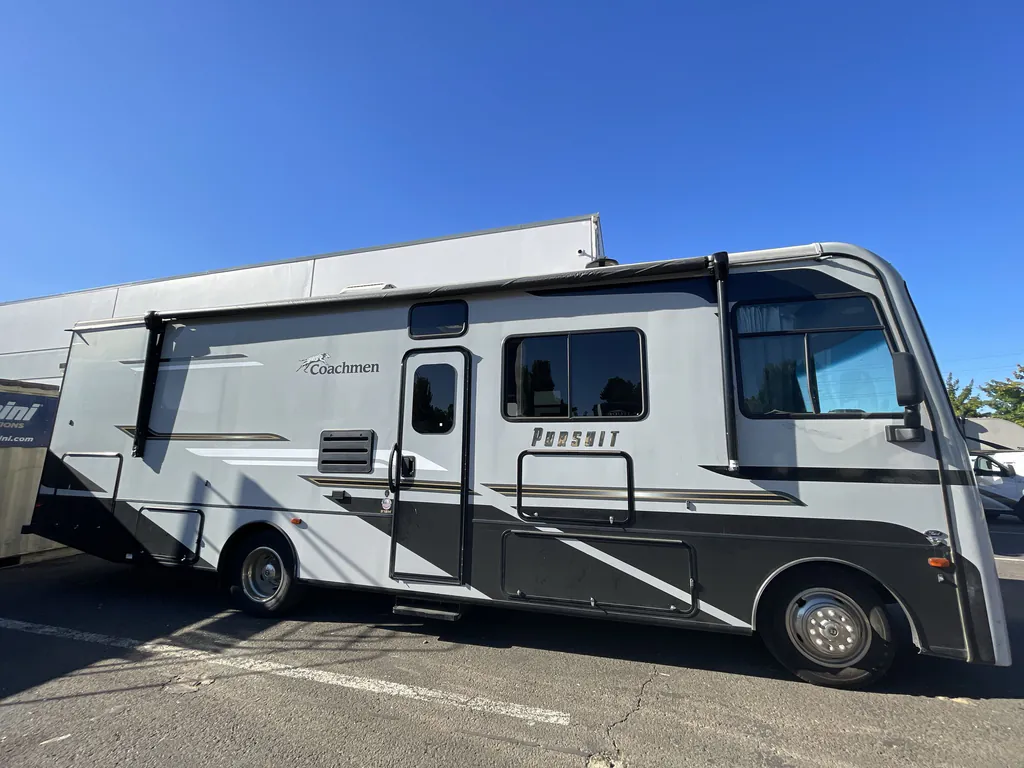 2023 Coachmen Pursuit 31BH, Photos photo 5