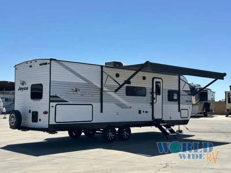 2026 Jayco Jay Flight SLX 261BHSW - Photo 3