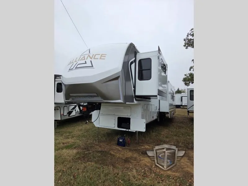 2026 Alliance RV Paradigm 388SP - Photo 4