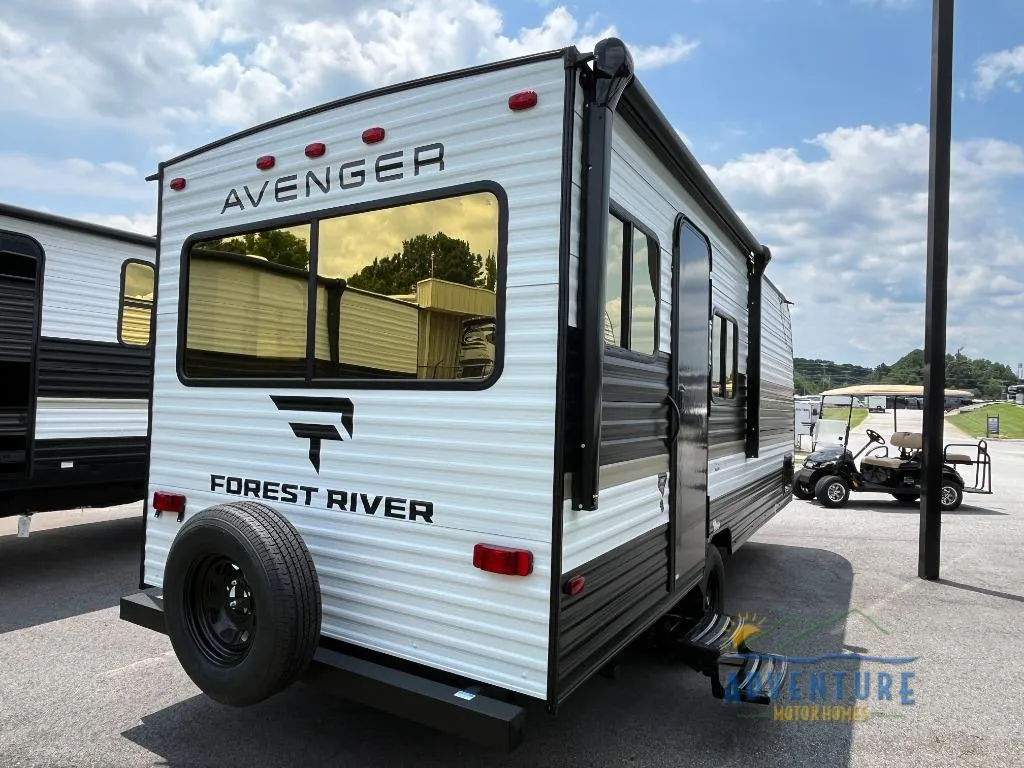 2027 Prime Time RV Avenger LT 17RDX - Photo 2