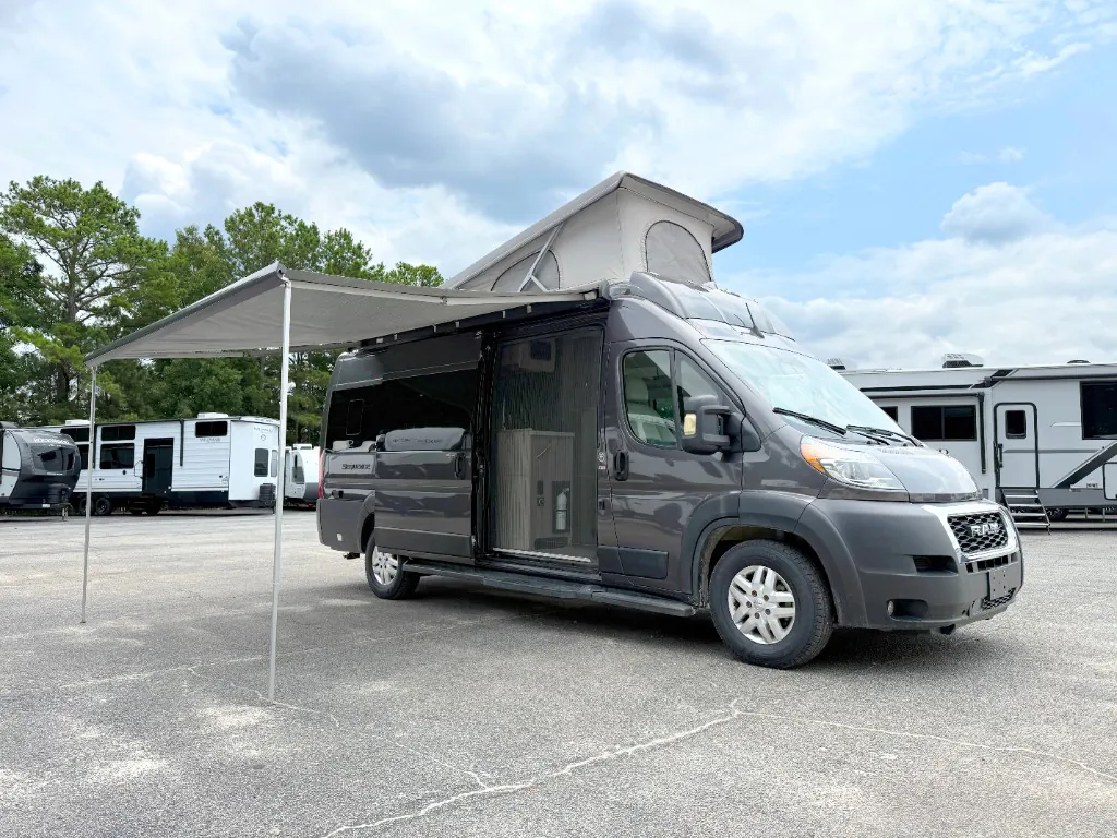 2023 Thor Motor Coach Sequence 20J - Photo 2