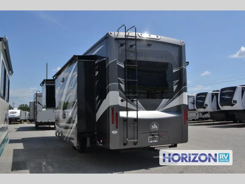 2024 Redwood RV Redwood 3401RL - Photo 3