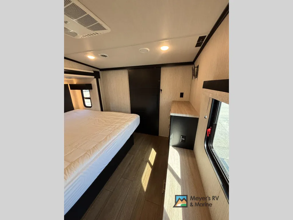 2022 Forest River Wildcat 369MBL, Photos photo 25