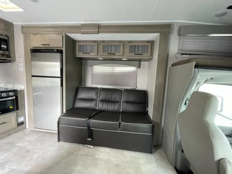 2021 Coachmen Freelander 29KB - Photo 4