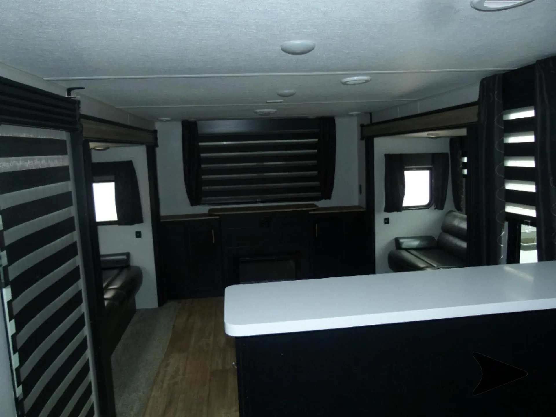 2021 Forest River Cherokee 306MM — Photo 7