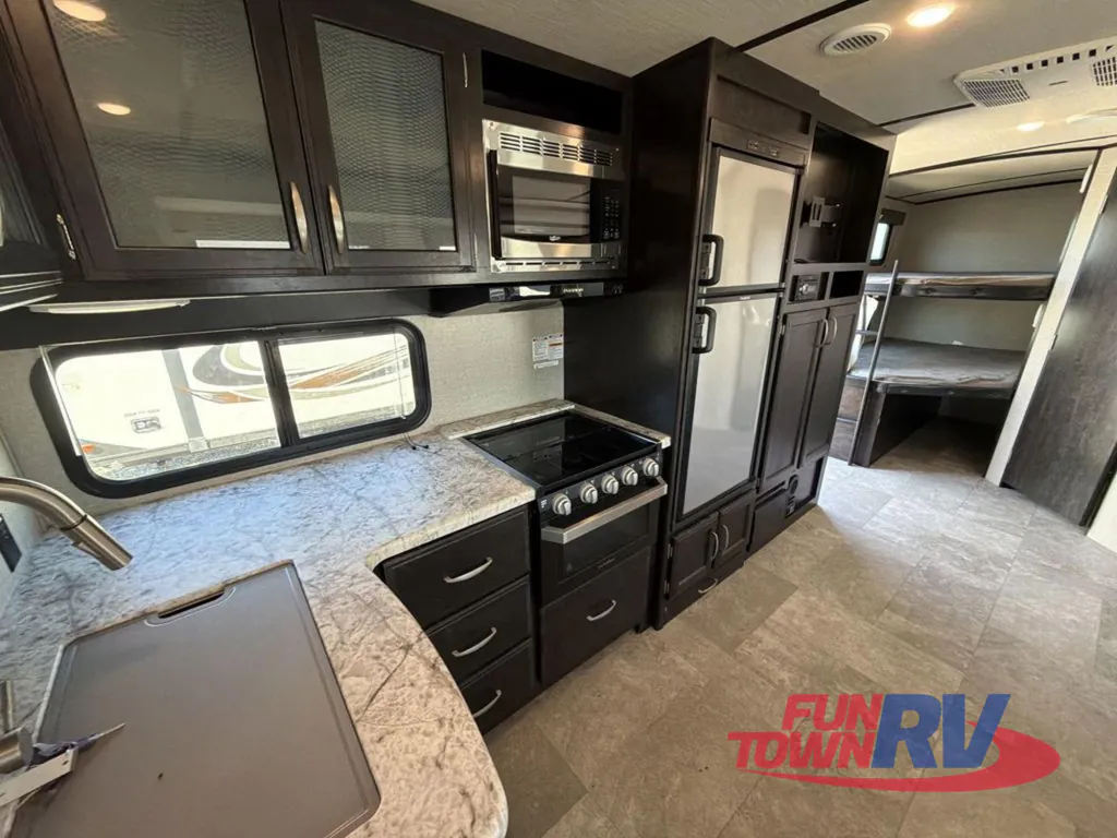 2019 Grand Design Imagine 2800BH, Photos photo 11