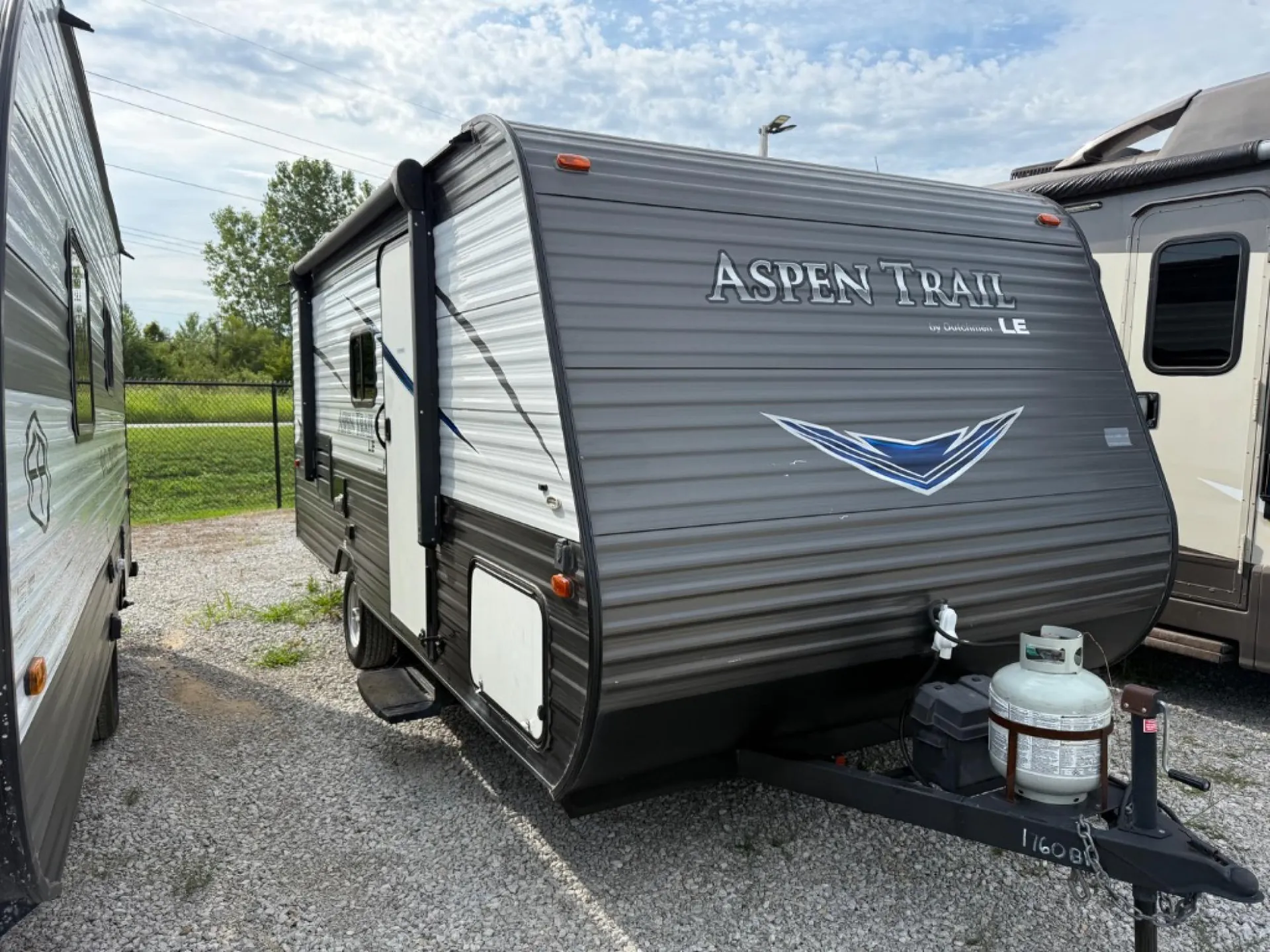 2019 Dutchmen Aspen Trail 1760BH - Photo 2