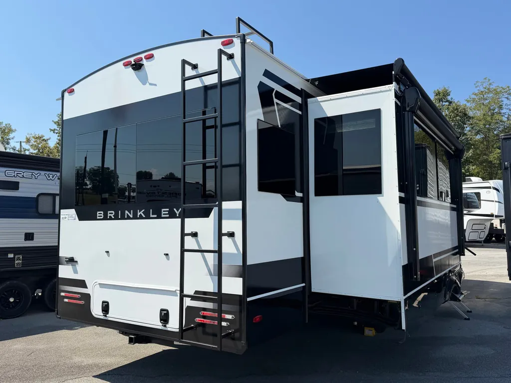 2025 Brinkley Model Z AIR 297, Photos photo 4