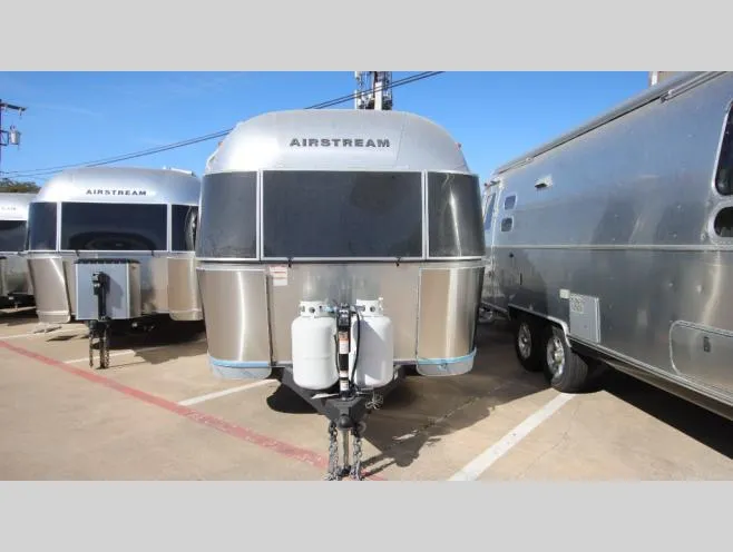 2026 Airstream Trade Wind 23FB - Photo 3