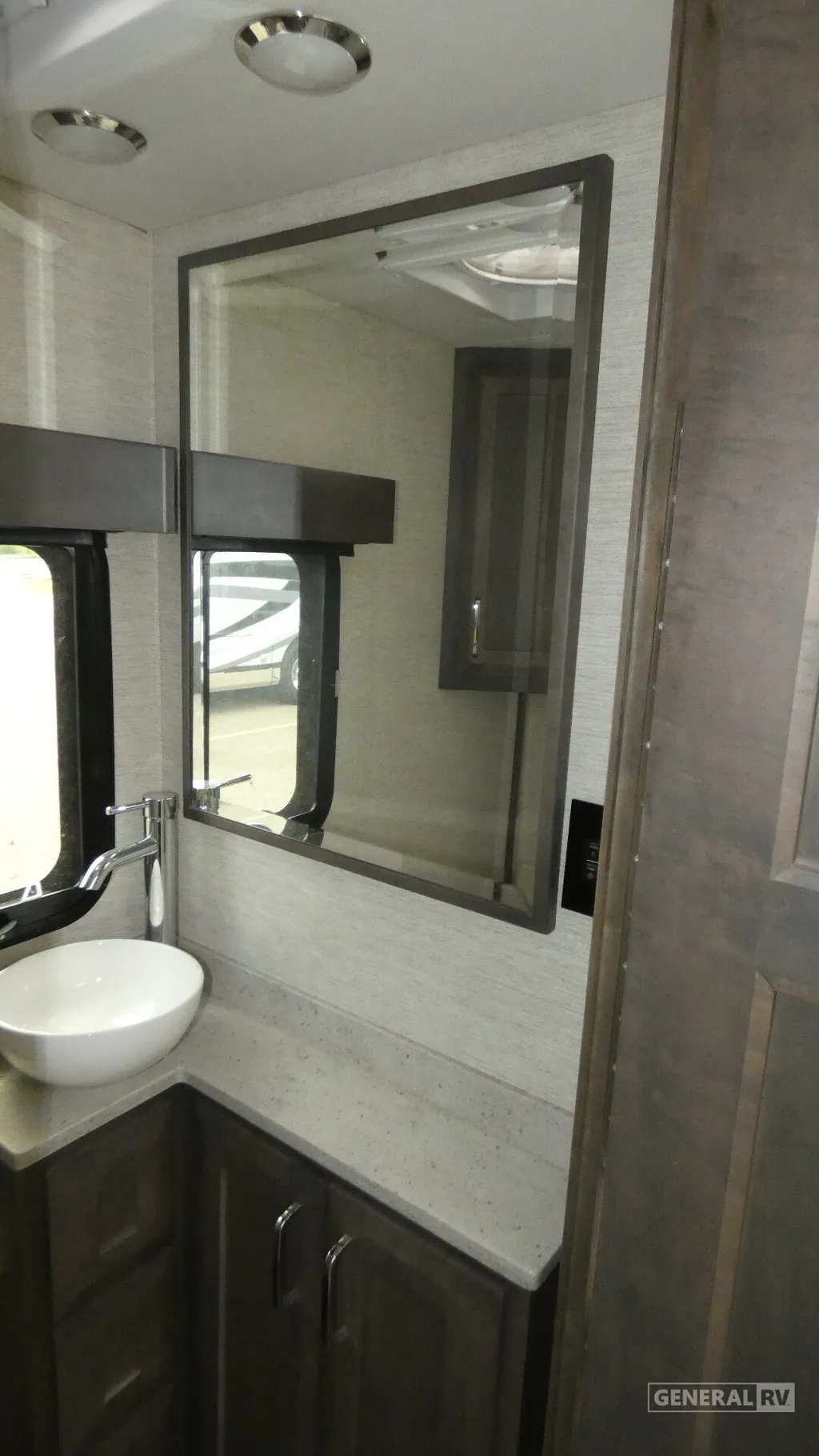 2024 Tiffin Wayfarer 25 RLW, Photos photo 21