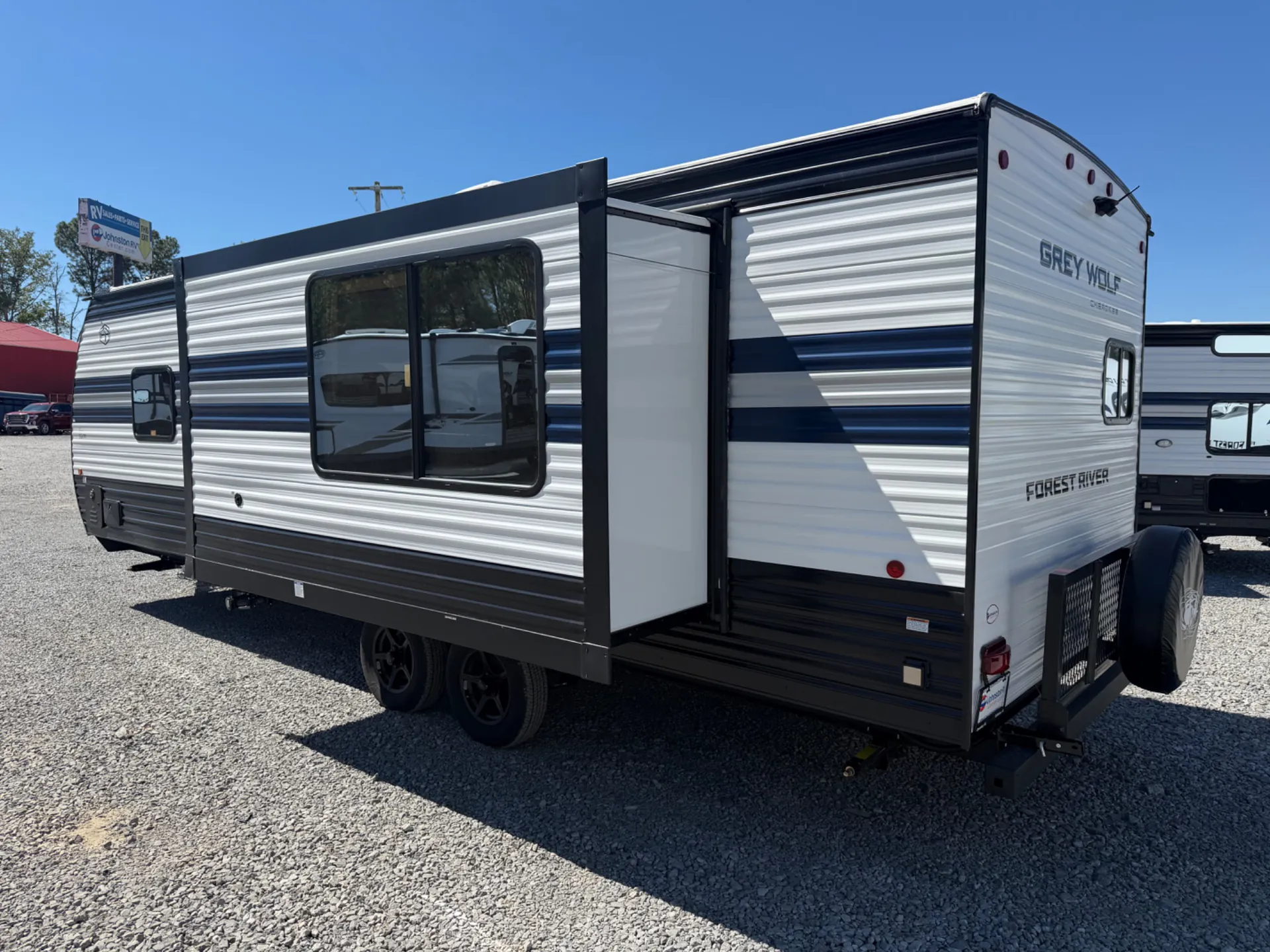 2027 Forest River Cherokee Grey Wolf 26SS — Photo 7