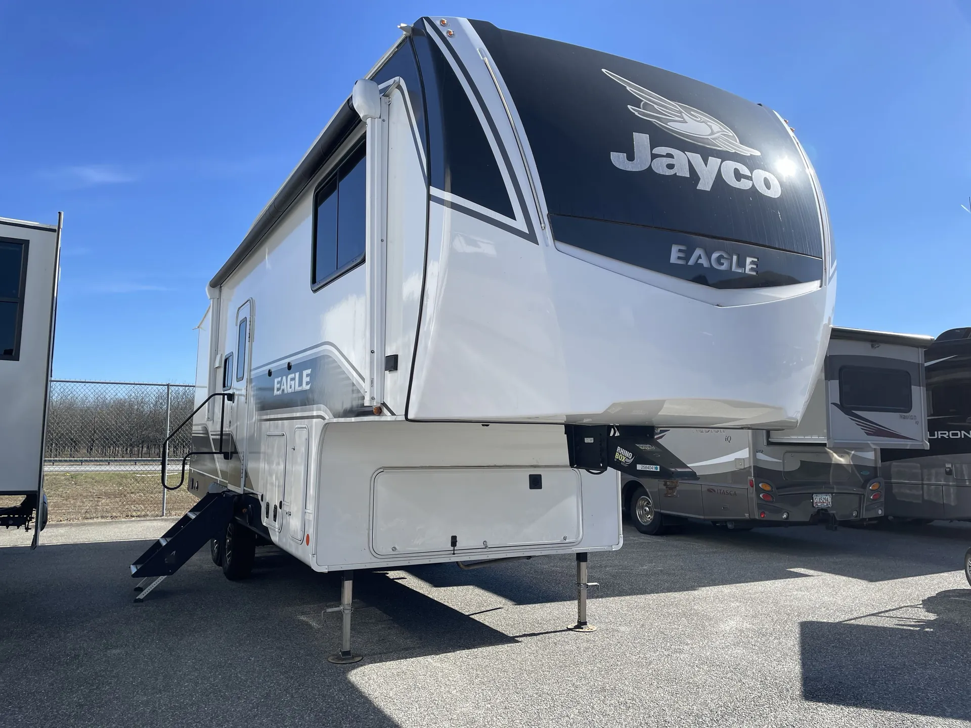 2024 Jayco Eagle HT 26REC - Photo 2