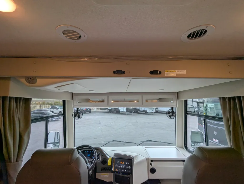 2026 Thor Motor Coach Windsport 29L, Photos photo 11