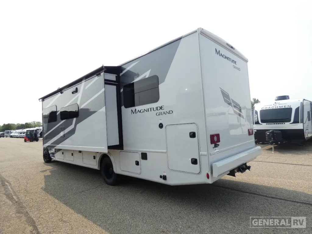 2026 Thor Motor Coach Magnitude GRAND L35 - Photo 4