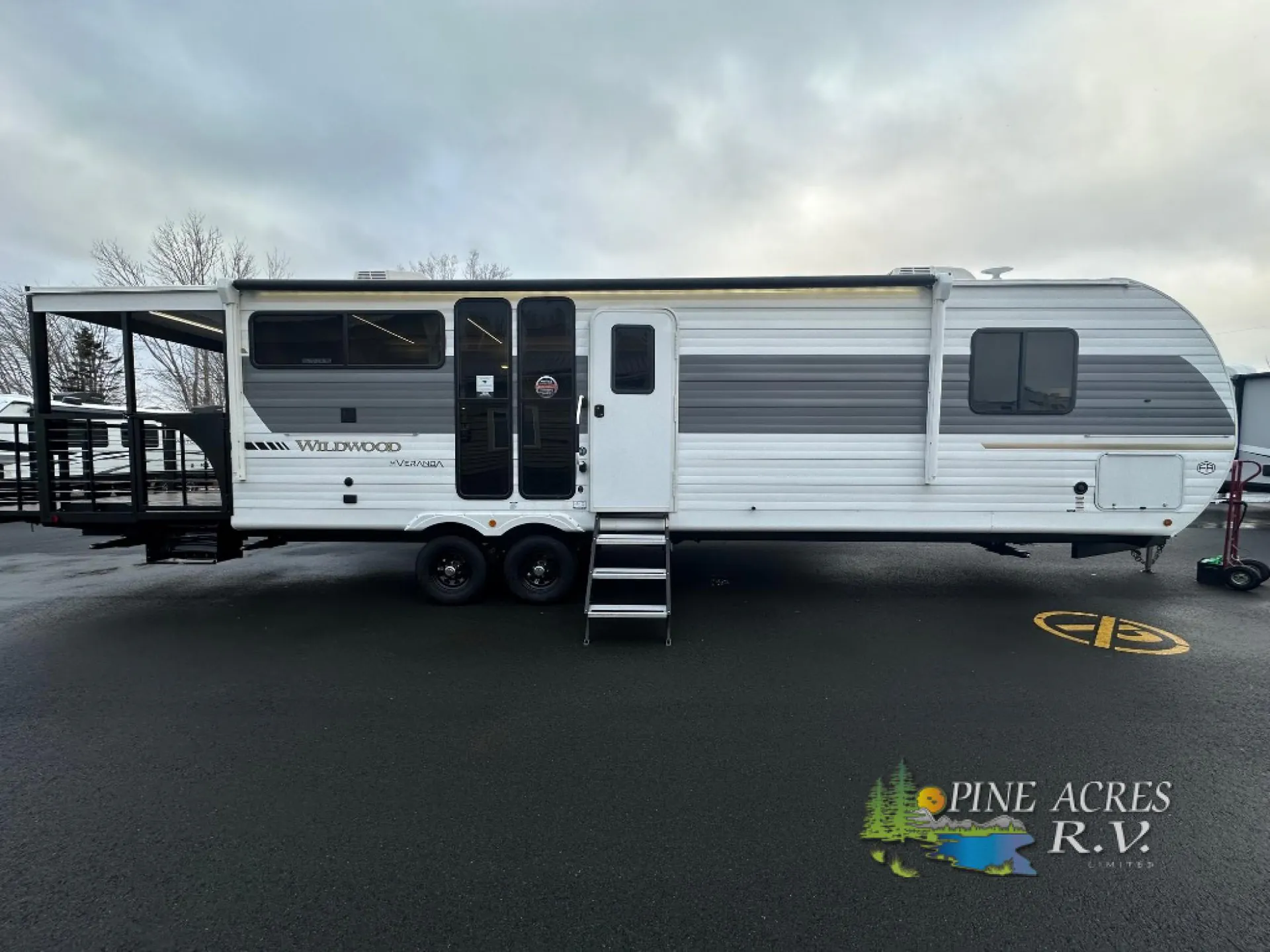 2025 Forest River Wildwood 34VERANDA dealer photo 1 from Pine Acres RV