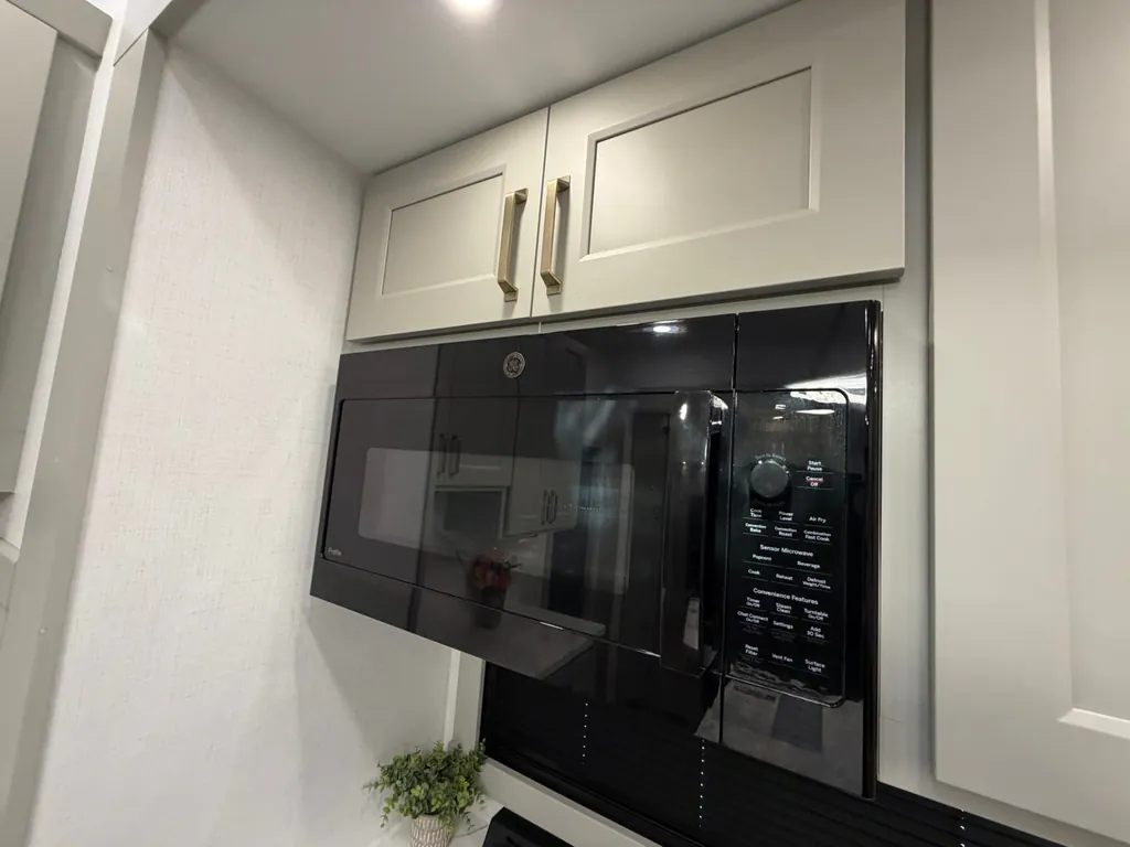 2026 Brinkley Model G 3970, Photos photo 25