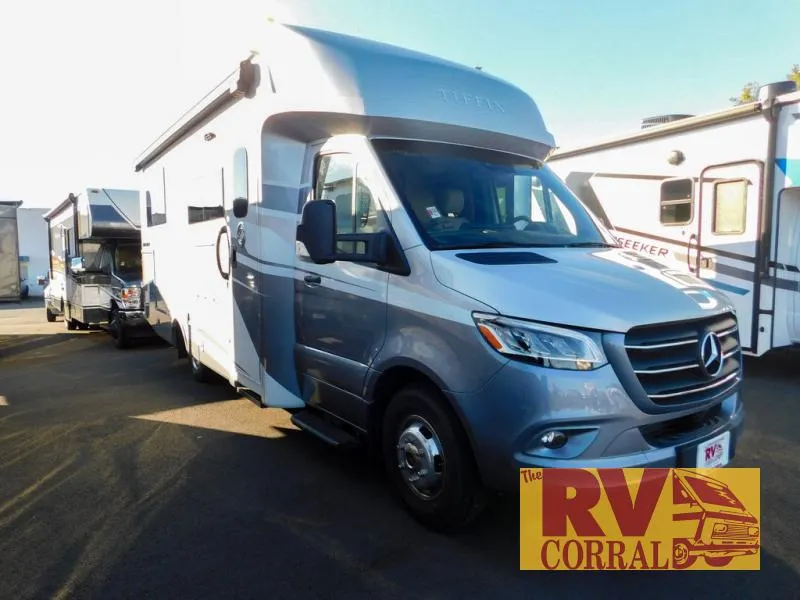 2026 Tiffin Wayfarer 25 XLW - Photo 2