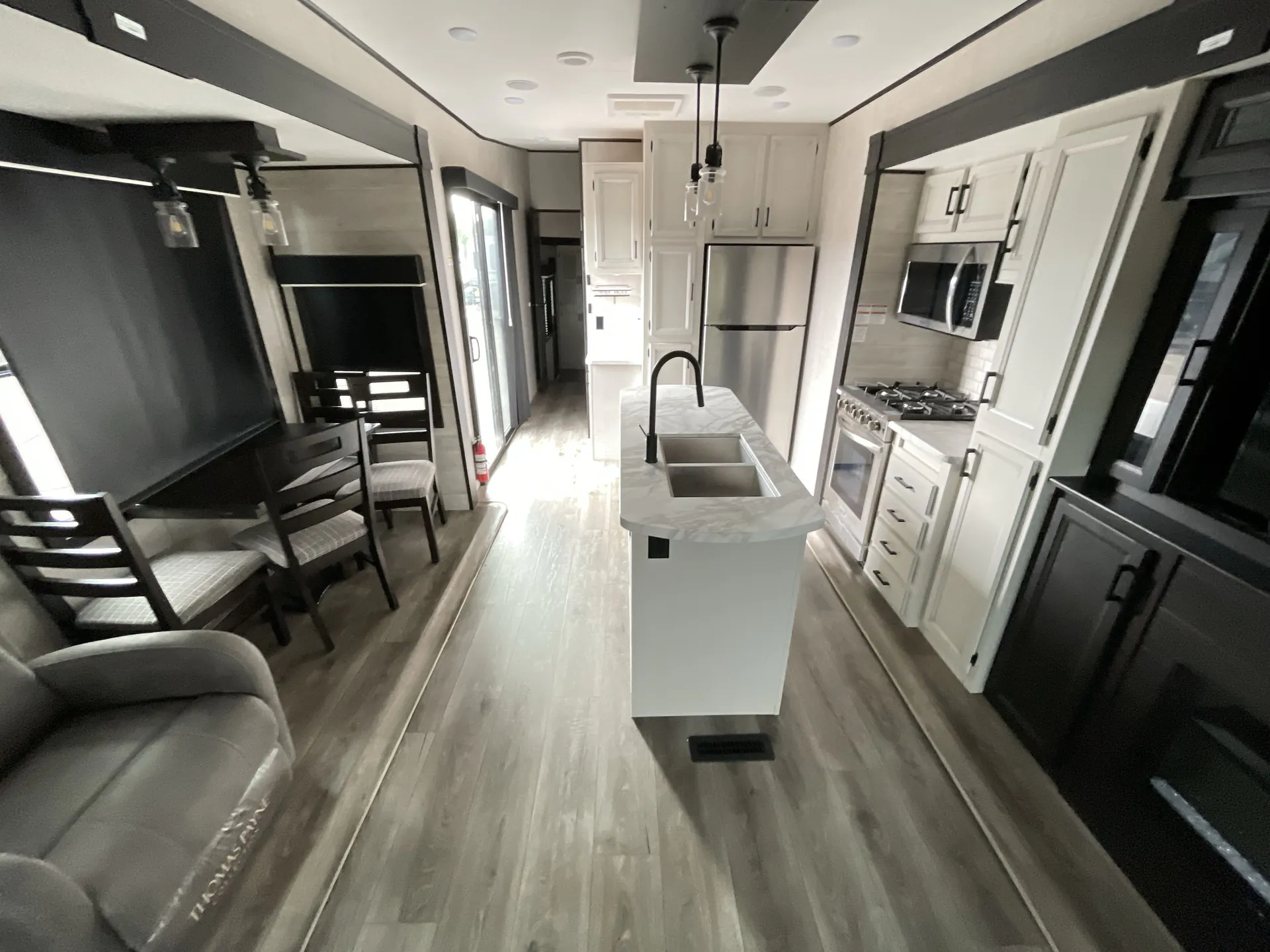2022 Jayco Jay Flight Bungalow 40LOFT — living area main