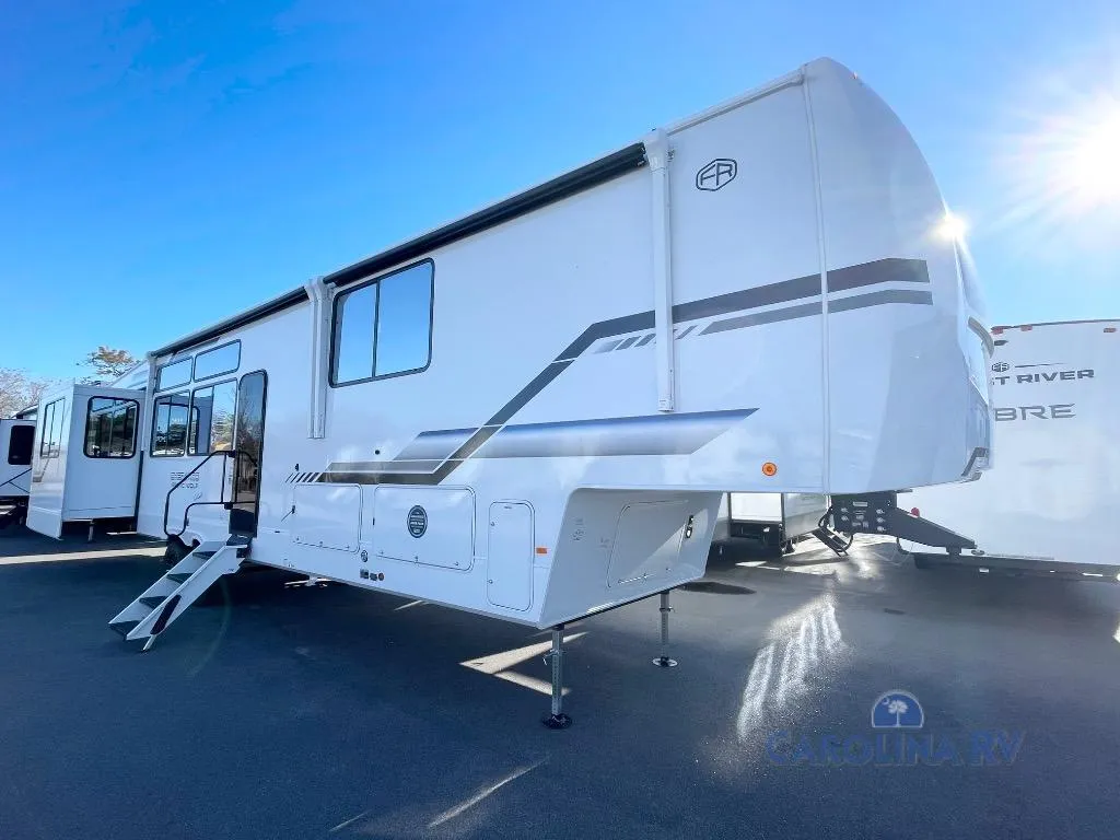 2026 Forest River Cherokee Arctic Wolf 38LEAHG - Photo 3