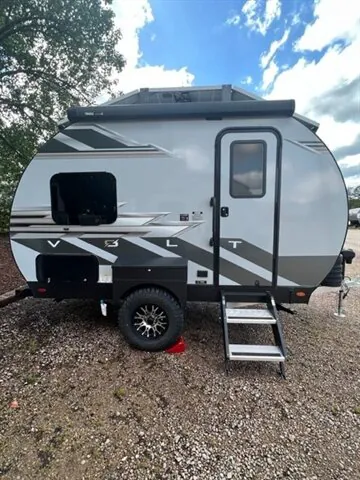 2023 Sunset Park RV Volt 1200 - Photo 2