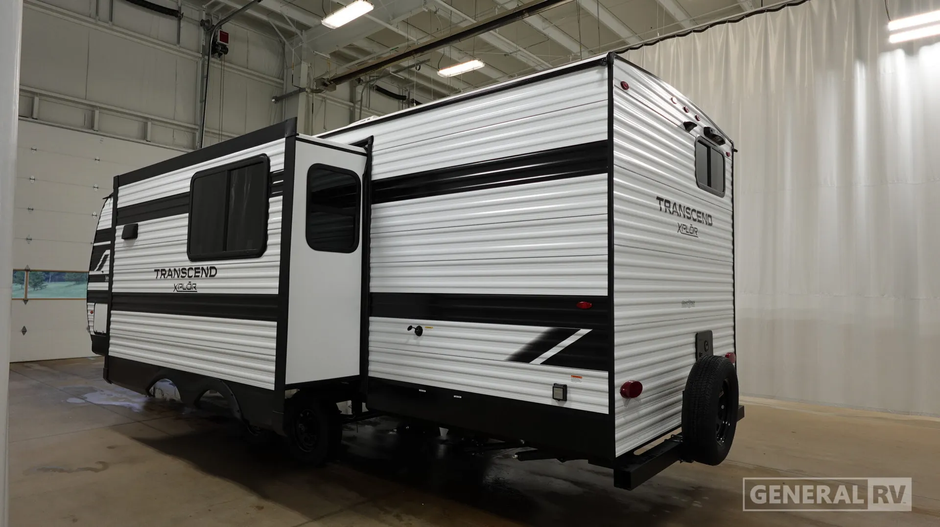 2027 Grand Design Transcend Xplor 26BHX - Photo 4