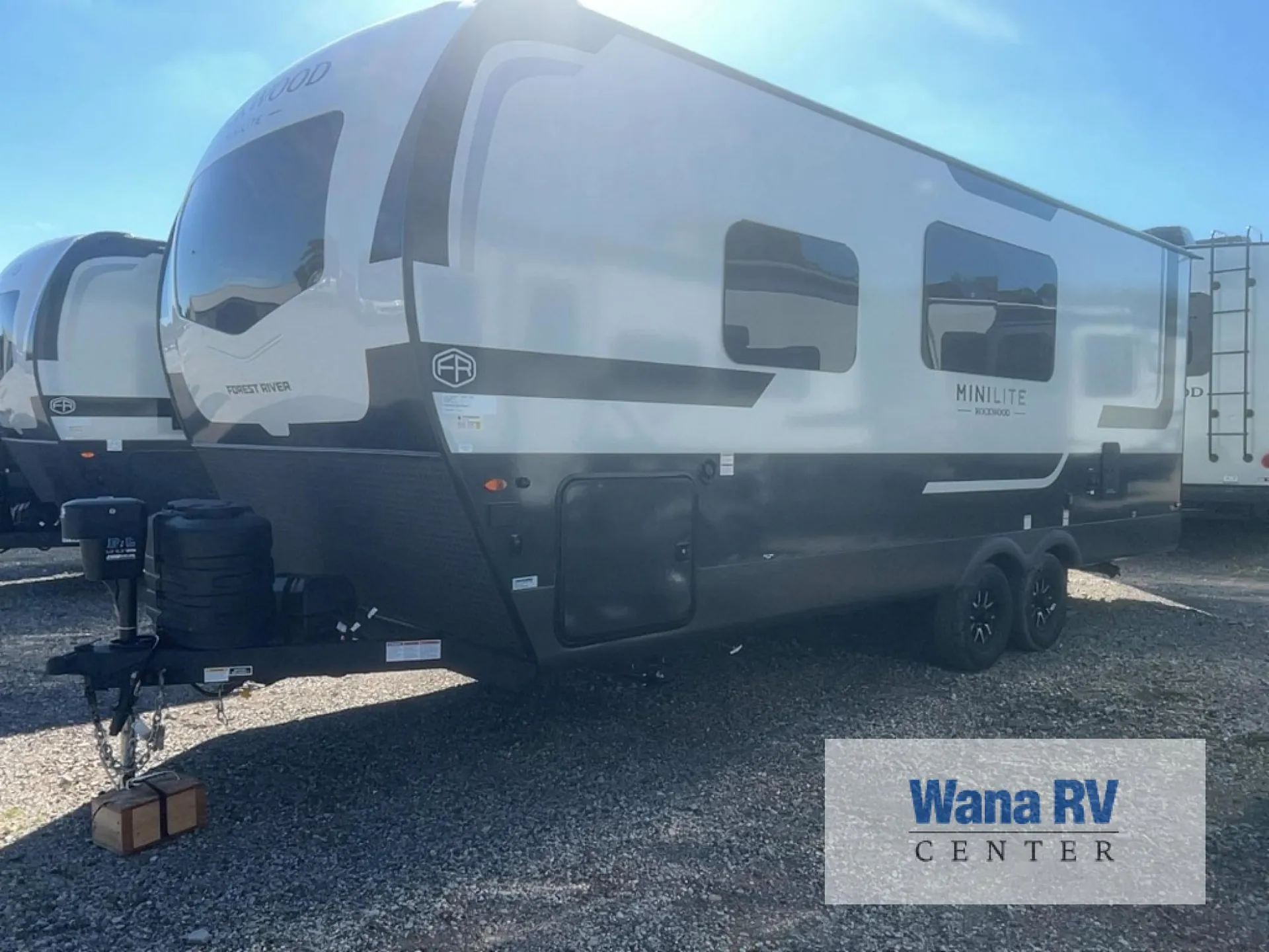 2027 Forest River Rockwood Mini Lite 2524FBT — Photo 5