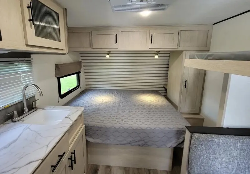 2026 Shasta Compact 16BH - Photo 4