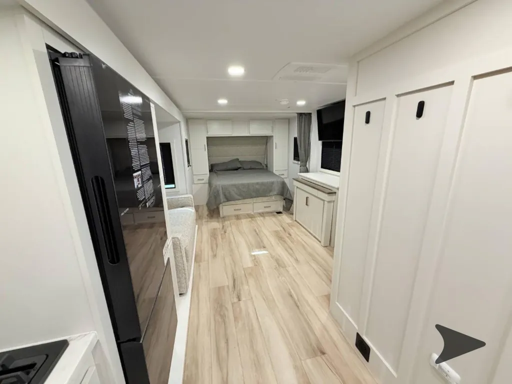 2026 Brinkley Model Ix 23X, Photos photo 13