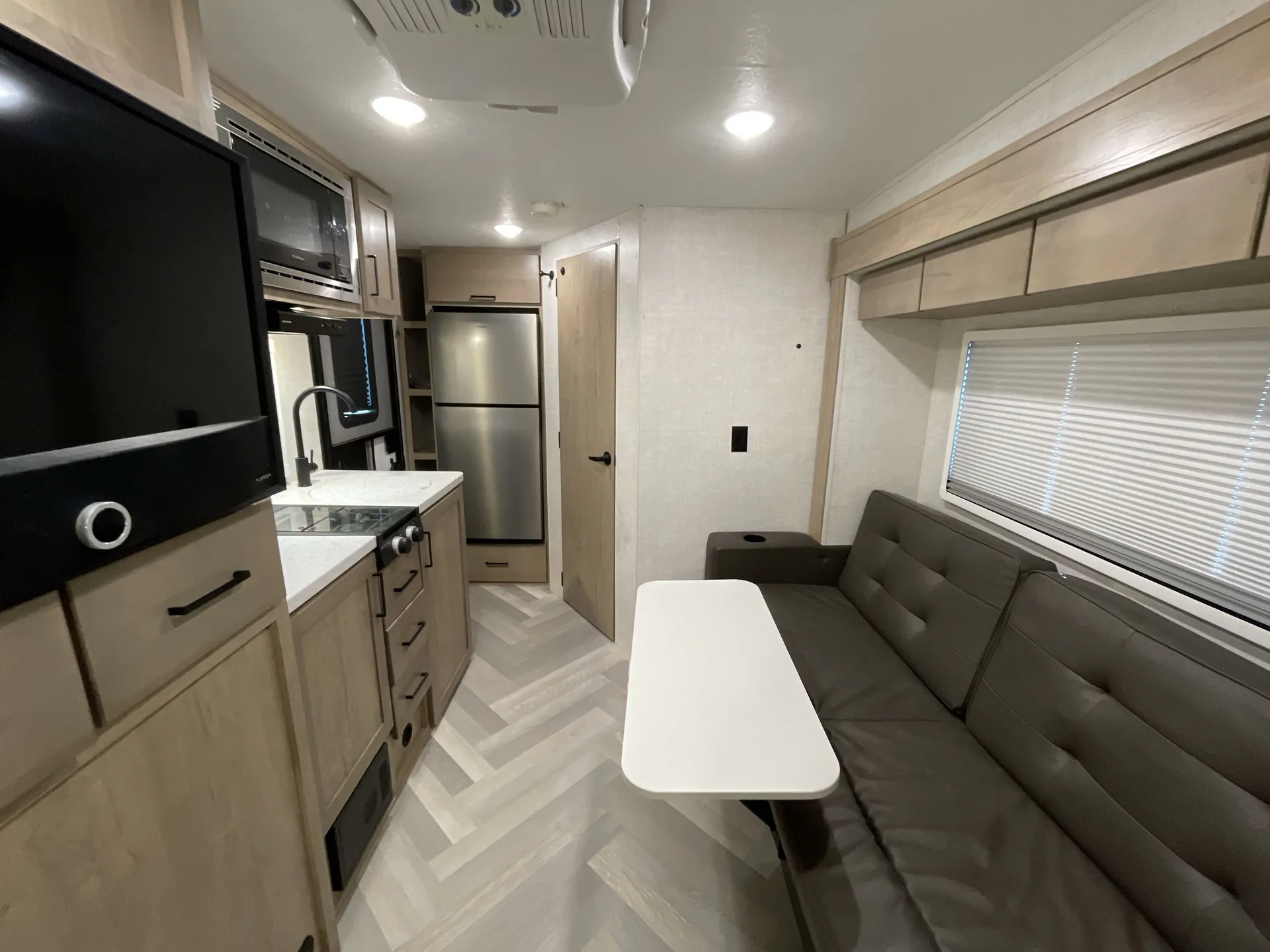 2022 Ember RV Overland 171FB - Photo 3